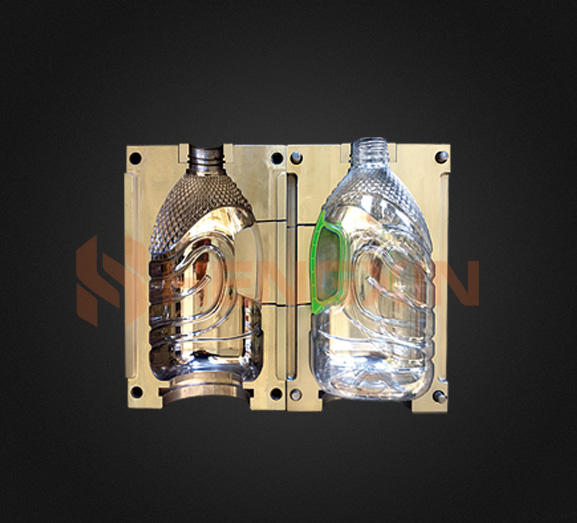 The Role of PET Bottle Blowing Moulds in the Food and Beverage Industry